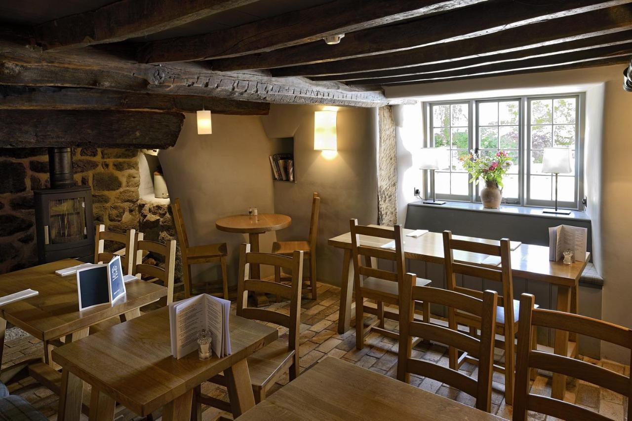 Eversfield Organic At The Ring Of Bells Inn North Bovey Exterior photo